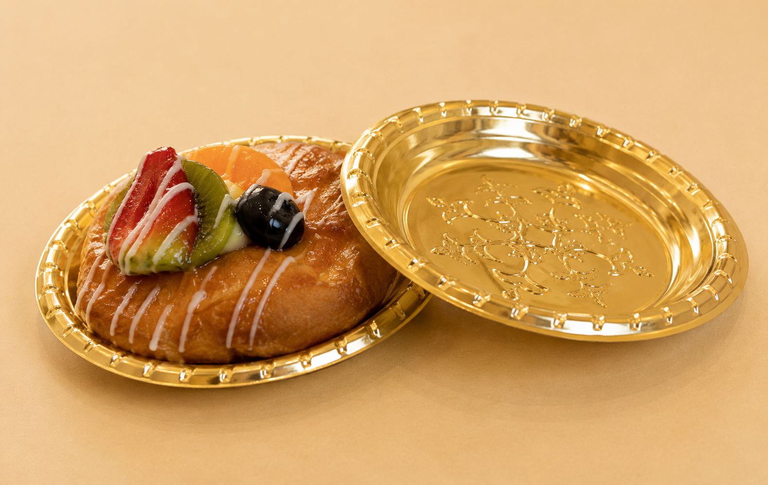 ROUND BIG METALLISED PLATE