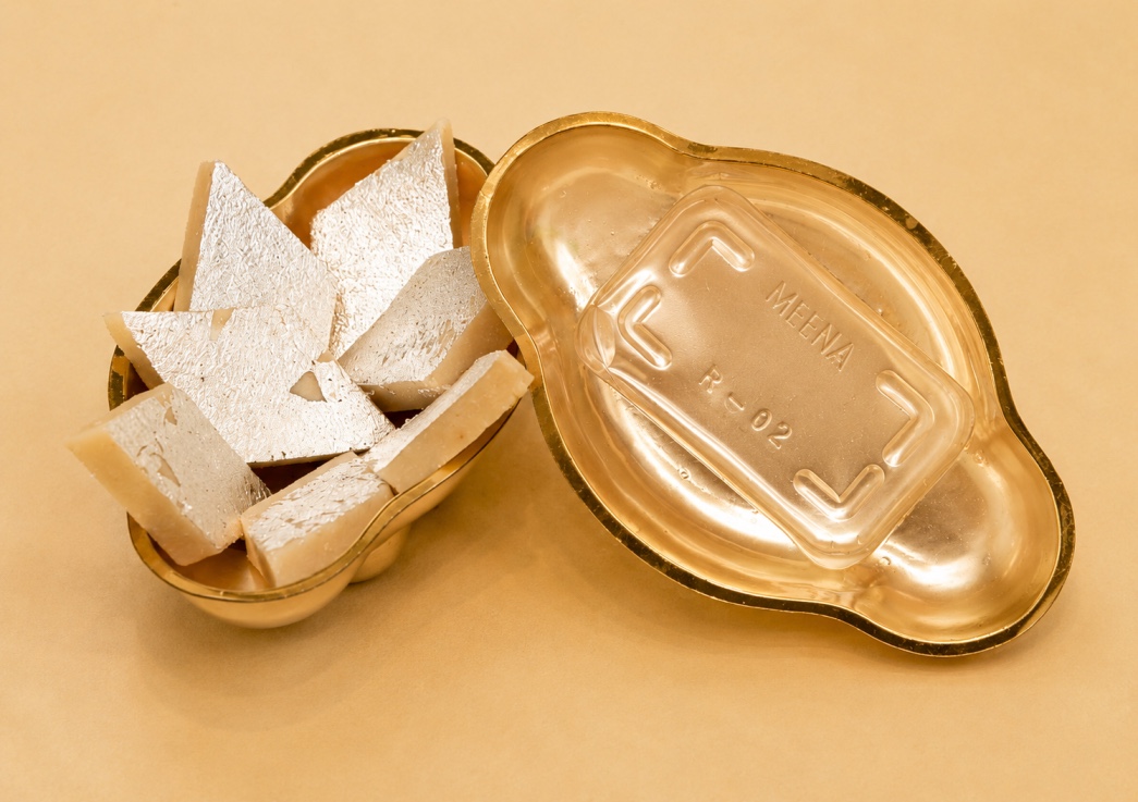 RECTANGLE OVAL SHAPED METALLISED BOWL (120 ML)