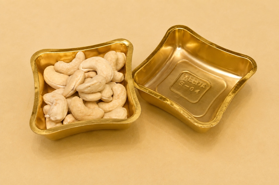 MEENA S-04 SQAURE METALISSED GOLD CUP (30 ML)