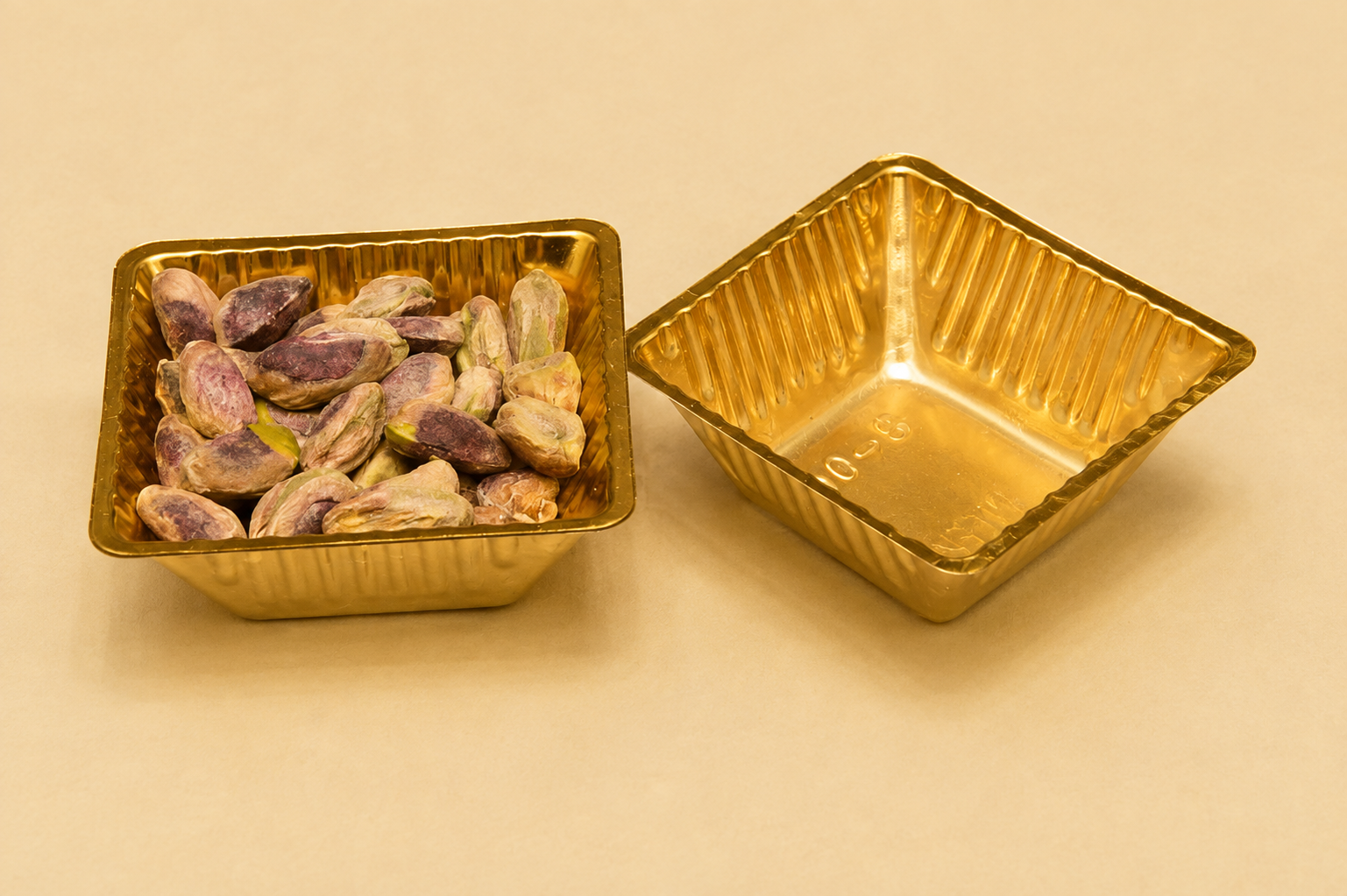 MEENA S-06 SQAURE METALLISED GOLD CUP (40 ML)